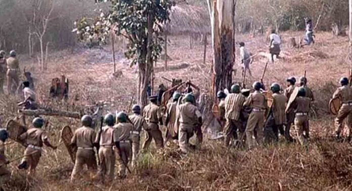 കേരളത്തെ നടുക്കിയ മുത്തങ്ങ സമരം ; പോലീസുകാരൻ കൊല്ലപ്പെട്ട കേസിൽ 23 വർഷത്തിന് ശേഷം ഇന്ന് വിധി കേരളത്തെ നടുക്കിയ മുത്തങ്ങ സമരം ; പോലീസുകാരൻ കൊല്ലപ്പെട്ട കേസിൽ 23 വർഷത്തിന് ശേഷം ഇന്ന് വിധി