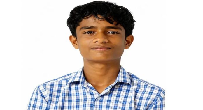 കടലിൽ കുളിക്കാനിറങ്ങി കാണാതായ വിദ്യാർഥിയുടെ മൃതദേഹം കണ്ടെത്തി കടലിൽ കുളിക്കാനിറങ്ങി കാണാതായ വിദ്യാർഥിയുടെ മൃതദേഹം കണ്ടെത്തി