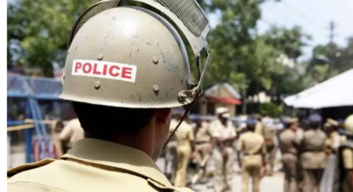സ്വത്ത് തട്ടിയെടുക്കാൻ വ്യാജ പോക്സോ കേസ് : സിഐക്കെതിരെ പ്രാഥമിക അന്വേഷണത്തിന് ഉത്തരവിട്ട് വിജിലൻസ് കോടതി സ്വത്ത് തട്ടിയെടുക്കാൻ വ്യാജ പോക്സോ കേസ് : സിഐക്കെതിരെ പ്രാഥമിക അന്വേഷണത്തിന് ഉത്തരവിട്ട് വിജിലൻസ് കോടതി