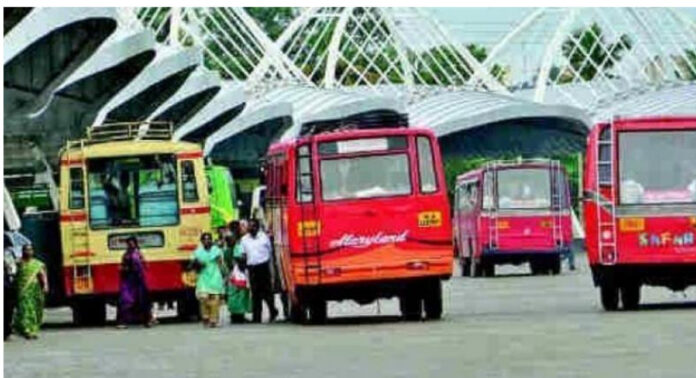 തേഞ്ഞ ടയറുമായി അപകടകരമായ സർവീസ് : കെഎസ്ആർടിസി ഉൾപ്പെടെ 8 ബസുകൾക്ക് എതിരെ നടപടി തേഞ്ഞ ടയറുമായി അപകടകരമായ സർവീസ് : കെഎസ്ആർടിസി ഉൾപ്പെടെ 8 ബസുകൾക്ക് എതിരെ നടപടി