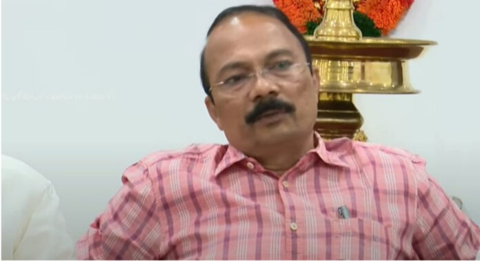ശബരിമല സ്വർണ്ണക്കൊള്ള : ‘ഏത് നിമിഷവും അറസ്റ്റ് ചെയ്യപ്പെട്ടേക്കാം’ ; പിഎസ് പ്രശാന്ത് ശബരിമല സ്വർണ്ണക്കൊള്ള : ‘ഏത് നിമിഷവും അറസ്റ്റ് ചെയ്യപ്പെട്ടേക്കാം’ ; പിഎസ് പ്രശാന്ത്