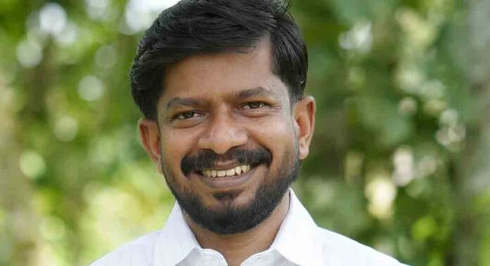 ഓണക്കാല ഉത്സവബത്ത 6000 രൂപയാക്കിയതായി മന്ത്രി ; ആധാരം എഴുത്തുകാരുടെയും പകര്പ്പെഴുത്ത്, സ്റ്റാമ്പ് അംഗങ്ങൾക്കും ബധകം ഓണക്കാല ഉത്സവബത്ത 6000 രൂപയാക്കിയതായി മന്ത്രി ; ആധാരം എഴുത്തുകാരുടെയും പകര്പ്പെഴുത്ത്, സ്റ്റാമ്പ് അംഗങ്ങൾക്കും ബധകം
