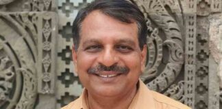 ഹിന്ദു ഐക്യവേദി പ്രസിഡന്റ് ആർ.വി. ബാബുവിനെതിരെ കേസ്