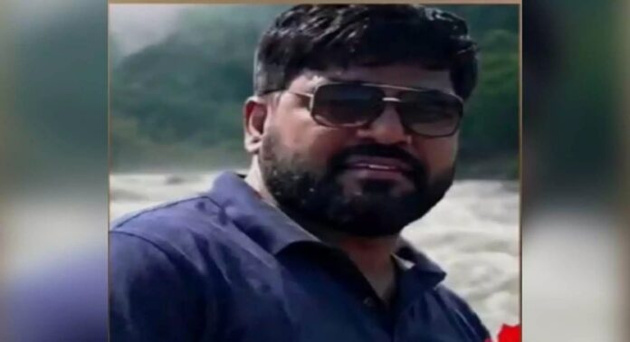 രക്ഷാപ്രവർത്തനത്തിനിടെ ഒഴുക്കിൽപ്പെട്ട് കാണാതായ നീന്തൽ പരിശീലകൻ ആർ. രാജേഷിന്റെ മൃതദേഹം കണ്ടെത്തി രക്ഷാപ്രവർത്തനത്തിനിടെ ഒഴുക്കിൽപ്പെട്ട് കാണാതായ നീന്തൽ പരിശീലകൻ ആർ. രാജേഷിന്റെ മൃതദേഹം കണ്ടെത്തി