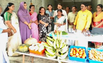 ഓണം സമൃദ്ധി കർഷക വിപണി ഇലന്തൂരിൽ ബ്ലോക്ക് പഞ്ചായത്ത് പ്രസിഡൻ്റ് ഗീത സജീവ് ഭാസ്കർ ഉദ്ഘാടനം ചെയ്തു