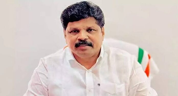 വഖഫ് വിഷയത്തിൽ സമസ്ത നേതാവ് ഉമർ ഫൈസിക്ക് മറുപടിയുമായി മന്ത്രി എപി അനിൽകുമാർ വഖഫ് വിഷയത്തിൽ സമസ്ത നേതാവ് ഉമർ ഫൈസിക്ക് മറുപടിയുമായി മന്ത്രി എപി അനിൽകുമാർ
