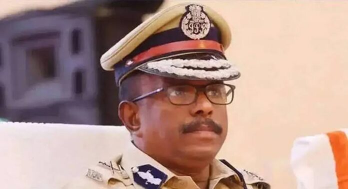 സസ്പെന്ഷന് പിന്വലിക്കണമെന്ന എഡിജിപി എം.ആര് അജിത്കുമാറിന്റെ വാദങ്ങള് സര്ക്കാര് തള്ളി സസ്പെന്ഷന് പിന്വലിക്കണമെന്ന എഡിജിപി എം.ആര് അജിത്കുമാറിന്റെ വാദങ്ങള് സര്ക്കാര് തള്ളി