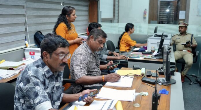 ദുരന്തനിവാരണം; രാപ്പകല് ജാഗ്രതയില് കോട്ടയം ജില്ലാ എമര്ജന്സി ഓപ്പറേഷന് സെന്റര് ദുരന്തനിവാരണം; രാപ്പകല് ജാഗ്രതയില് കോട്ടയം ജില്ലാ എമര്ജന്സി ഓപ്പറേഷന് സെന്റര്