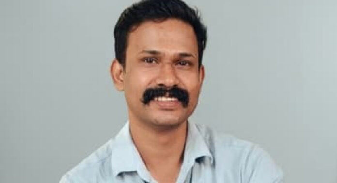 വാഹനാപകടത്തില് ഗുരുതരമായി പരിക്കേറ്റ് ചികിത്സയിലായിരുന്ന അഗ്നിരക്ഷാസേന ഉദ്യോഗസ്ഥന് മരിച്ചു വാഹനാപകടത്തില് ഗുരുതരമായി പരിക്കേറ്റ് ചികിത്സയിലായിരുന്ന അഗ്നിരക്ഷാസേന ഉദ്യോഗസ്ഥന് മരിച്ചു