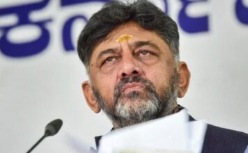 കർണാടക കോൺഗ്രസിൽ വൻ പൊട്ടിത്തെറി