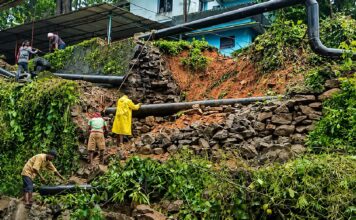 തൊടുപുഴയിൽ കനത്ത മഴയിൽ മണ്ണിടിച്ചിൽ: ജല അതോറിറ്റിയുടെ ചുറ്റുമതിൽ തകർന്നു