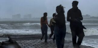 മഴ ശക്തമാകുന്നു ; കണ്ണൂരിലെ വിനോദസഞ്ചാര കേന്ദ്രങ്ങളില് നിയന്ത്രണം ഏർപ്പെടുത്തി