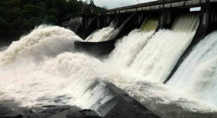 പെരിങ്ങല്ക്കുത്ത് ഡാം തുറക്കുന്നു ; ചാലക്കുടി പുഴയുടെ തീരത്തുള്ളവര് ജാഗ്രത പാലിക്കണം പെരിങ്ങല്ക്കുത്ത് ഡാം തുറക്കുന്നു ; ചാലക്കുടി പുഴയുടെ തീരത്തുള്ളവര് ജാഗ്രത പാലിക്കണം