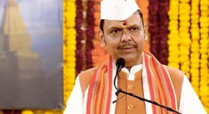 സിദ്ധിവിനായക ക്ഷേത്രത്തിലെ കോടികളുടെ സംഭാവന ക്രമക്കേട് ; സമഗ്ര അന്വേഷണത്തിന് ഉത്തരവിട്ട് മുഖ്യമന്ത്രി ദേവേന്ദ്ര ഫഡ്നാവിസ് സിദ്ധിവിനായക ക്ഷേത്രത്തിലെ കോടികളുടെ സംഭാവന ക്രമക്കേട് ; സമഗ്ര അന്വേഷണത്തിന് ഉത്തരവിട്ട് മുഖ്യമന്ത്രി ദേവേന്ദ്ര ഫഡ്നാവിസ്