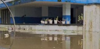 കോഴിക്കോട് ജില്ലാ ദുരന്തനിവാരണ അതോറിറ്റിക്ക് വിവരങ്ങൾ കൈമാറുന്ന സ്ഥാപനവും വെള്ളത്തിൽ മുങ്ങി