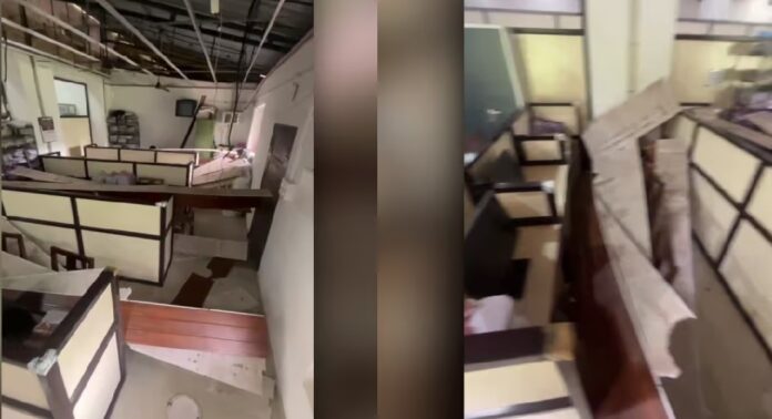 ഇടുക്കി ജില്ലാ ശിശു സംരക്ഷണ യൂണിറ്റ് ഓഫീസിന്റെ സീലിംഗ് തകർന്നു വീണു ഇടുക്കി ജില്ലാ ശിശു സംരക്ഷണ യൂണിറ്റ് ഓഫീസിന്റെ സീലിംഗ് തകർന്നു വീണു