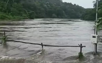 റാന്നി കുരുമ്പൻമൂഴി കോസ്വേ പൂർണ്ണമായും വെള്ളത്തിനടിയിൽ