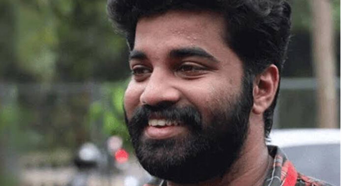 ആർഷോയ്ക്ക് ഏഴാം സെമസ്റ്ററിലേക്ക് അനധികൃത പ്രവേശനം ; എം.ജി സിൻഡിക്കേറ്റ് തുടരന്വേഷണം പ്രഖ്യാപിച്ചു ആർഷോയ്ക്ക് ഏഴാം സെമസ്റ്ററിലേക്ക് അനധികൃത പ്രവേശനം ; എം.ജി സിൻഡിക്കേറ്റ് തുടരന്വേഷണം പ്രഖ്യാപിച്ചു