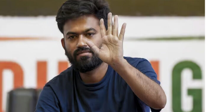 സിജെപി രാഷ്ട്രീയ പാർട്ടി ആവില്ല : പ്രതിഷേധം വിദ്യാഭ്യാസ മേഖലയിൽ മാത്രം ഒതുങ്ങില്ല ; അഭിജിത്ത് ദീപ്കെ സിജെപി രാഷ്ട്രീയ പാർട്ടി ആവില്ല : പ്രതിഷേധം വിദ്യാഭ്യാസ മേഖലയിൽ മാത്രം ഒതുങ്ങില്ല ; അഭിജിത്ത് ദീപ്കെ