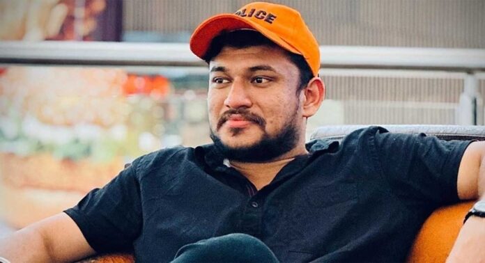 അടിയന്തര സാഹചര്യമുണ്ടായാല് അര്ജുന് ആയങ്കിയെ വെടിവയ്ക്കാൻ നിര്ദേശം നൽകി അടിയന്തര സാഹചര്യമുണ്ടായാല് അര്ജുന് ആയങ്കിയെ വെടിവയ്ക്കാൻ നിര്ദേശം നൽകി