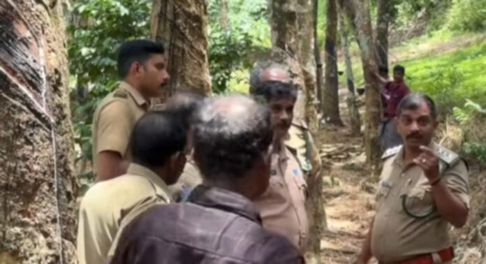 ആവോലിക്കുഴിയില് അജ്ഞാത ജീവി പശുകിടാവിനെ കൊന്ന് ഭക്ഷിച്ച സംഭവം : വനം വകുപ്പ് കൂട് സ്ഥാപിച്ചു ആവോലിക്കുഴിയില് അജ്ഞാത ജീവി പശുകിടാവിനെ കൊന്ന് ഭക്ഷിച്ച സംഭവം : വനം വകുപ്പ് കൂട് സ്ഥാപിച്ചു