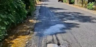 ഉന്നത നിലവാരത്തിൽ നിർമ്മിക്കുന്ന ഇട്ടിയപ്പാറ-ബംഗ്ലാംകടവ് റോഡിൽ കുഴി രൂപപ്പെട്ടു : പ്രതിഷേധം ശക്തം