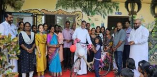 വൺ മില്യൻ തൂഫാൻ ഗോൾസ് ; തലവടി സിഎംഎസ് ഹൈസ്ക്കൂളിലെ ഭാഗ്യശാലിക്ക് സൈക്കിൾ സമ്മാനിച്ചു