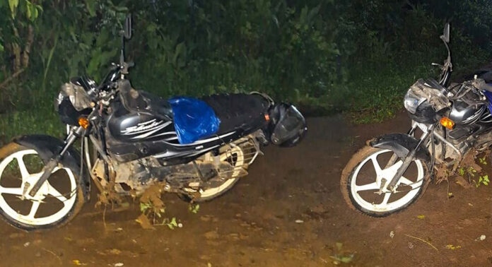 ബൈക്ക് യാത്രക്കാരന് നേരെ കാട്ടുപോത്തിന്റെ ആക്രമണം ; യുവാവ് ഓടി രക്ഷപ്പെട്ടു ബൈക്ക് യാത്രക്കാരന് നേരെ കാട്ടുപോത്തിന്റെ ആക്രമണം ; യുവാവ് ഓടി രക്ഷപ്പെട്ടു