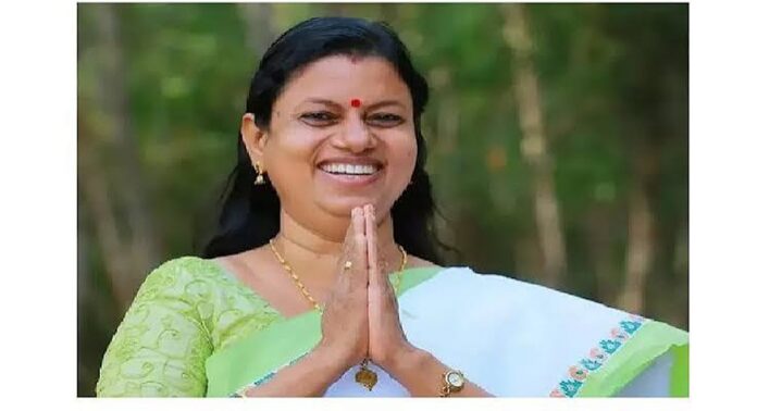 യുഡിഎഫ് സര്ക്കാര് അധികാരത്തിലെത്തി മൂന്ന് മാസം കഴിഞ്ഞപ്പോള് മന്ത്രി ബിന്ദു കൃഷ്ണയ്ക്ക് പ്രൈവറ്റ് സെക്രട്ടറിയായി യുഡിഎഫ് സര്ക്കാര് അധികാരത്തിലെത്തി മൂന്ന് മാസം കഴിഞ്ഞപ്പോള് മന്ത്രി ബിന്ദു കൃഷ്ണയ്ക്ക് പ്രൈവറ്റ് സെക്രട്ടറിയായി