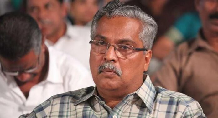 സിഎംആർഎൽ-എക്സാലോജിക് സാമ്പത്തിക ഇടപാടുകേസിലെ ഇഡി റെയ്ഡിൽ സിപിഎമ്മിനെ തള്ളി സിപിഐ സിഎംആർഎൽ-എക്സാലോജിക് സാമ്പത്തിക ഇടപാടുകേസിലെ ഇഡി റെയ്ഡിൽ സിപിഎമ്മിനെ തള്ളി സിപിഐ