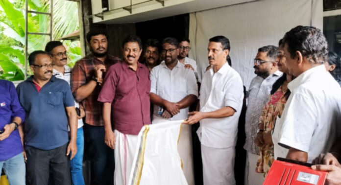 റാന്നിയിലെ പ്രളയ ദുരിതബാധിതർക്ക് കൈത്താങ്ങായി കെയർ എൻ സേഫ് റാന്നിയിലെ പ്രളയ ദുരിതബാധിതർക്ക് കൈത്താങ്ങായി കെയർ എൻ സേഫ്