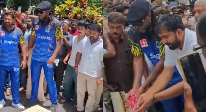 പുതുപ്പള്ളിയിൽ ഉമ്മൻ ചാണ്ടിയുടെ കല്ലറയിൽ പുഷ്പാർച്ചന നടത്തി ക്രിസ് ഗെയ്ൽ പുതുപ്പള്ളിയിൽ ഉമ്മൻ ചാണ്ടിയുടെ കല്ലറയിൽ പുഷ്പാർച്ചന നടത്തി ക്രിസ് ഗെയ്ൽ
