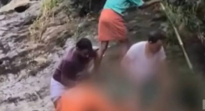 വെള്ളച്ചാട്ടത്തിൽ കുളിക്കാനിറങ്ങിയ യുവാവ് ഒഴുക്കിൽപ്പെട്ട് മരിച്ചു വെള്ളച്ചാട്ടത്തിൽ കുളിക്കാനിറങ്ങിയ യുവാവ് ഒഴുക്കിൽപ്പെട്ട് മരിച്ചു