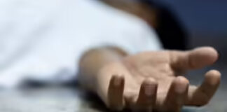 വള്ളം നങ്കൂരമിട്ടശേഷം കരയിലേക്ക് നീന്തിവന്ന മത്സ്യത്തൊഴിലാളി മുങ്ങിമരിച്ചു