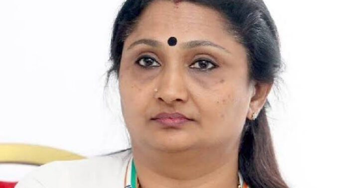 വനിതാ കമ്മീഷൻ അധ്യക്ഷ സ്ഥാനം : ദീപ്തി മേരി വർഗീസിനും അയിഷാ പോറ്റിയ്ക്കും മുൻഗണന വനിതാ കമ്മീഷൻ അധ്യക്ഷ സ്ഥാനം : ദീപ്തി മേരി വർഗീസിനും അയിഷാ പോറ്റിയ്ക്കും മുൻഗണന