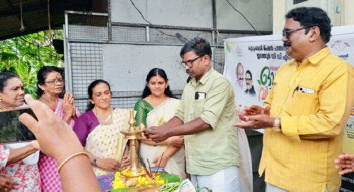 ഇലന്തൂരില് കുടുംബശ്രീ ഓണം മേള ഉദ്ഘാടനം ചെയ്തു ഇലന്തൂരില് കുടുംബശ്രീ ഓണം മേള ഉദ്ഘാടനം ചെയ്തു