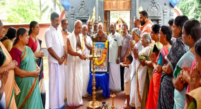 തോട്ടമൺ കാവ് ദേവി ക്ഷേത്രത്തിലെ രാമായണമാസ ആചരണത്തിന് സമാപനം തോട്ടമൺ കാവ് ദേവി ക്ഷേത്രത്തിലെ രാമായണമാസ ആചരണത്തിന് സമാപനം