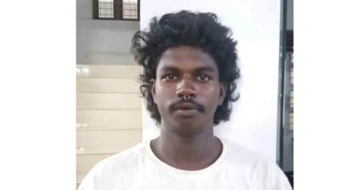 കുട്ടികള്ക്കും യുവാക്കള്ക്കും വില്പന നടത്താൻ കഞ്ചാവ് സൂക്ഷിച്ചു ; 21കാരൻ പിടിയിൽ കുട്ടികള്ക്കും യുവാക്കള്ക്കും വില്പന നടത്താൻ കഞ്ചാവ് സൂക്ഷിച്ചു ; 21കാരൻ പിടിയിൽ