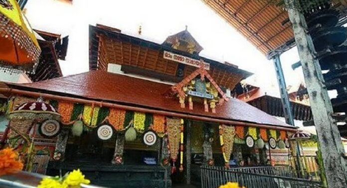 ഗുരുവായൂരിൽ റെക്കാർഡ് വിവാഹങ്ങൾ , ദർശനത്തിനും വിവാഹ ചടങ്ങുകളുടെ നടത്തിപ്പിനും ഭക്ത ജനങ്ങൾ സഹകരിക്കണം : ദേവസ്വം ചെയർമാൻ ഗുരുവായൂരിൽ റെക്കാർഡ് വിവാഹങ്ങൾ , ദർശനത്തിനും വിവാഹ ചടങ്ങുകളുടെ നടത്തിപ്പിനും ഭക്ത ജനങ്ങൾ സഹകരിക്കണം : ദേവസ്വം ചെയർമാൻ