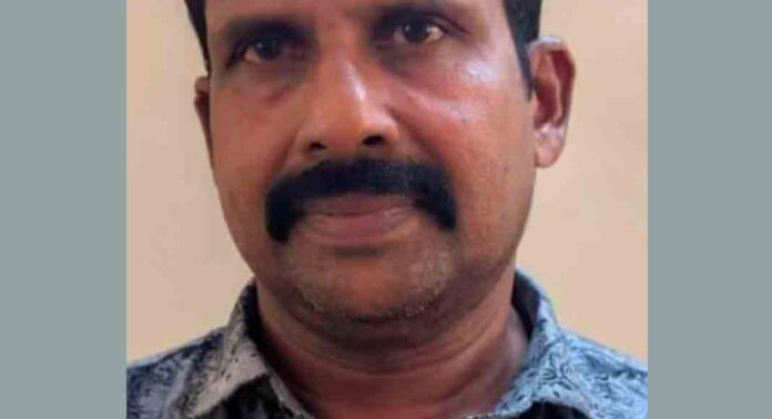 യുവാക്കളെ വെട്ടിയ ശേഷം ഖത്തറിലേക്ക് കടന്നു ; വർഷങ്ങൾക്ക് ശേഷം വിമാനത്താവളത്തിൽ നിന്നും പിടികൂടി പോലീസ് യുവാക്കളെ വെട്ടിയ ശേഷം ഖത്തറിലേക്ക് കടന്നു ; വർഷങ്ങൾക്ക് ശേഷം വിമാനത്താവളത്തിൽ നിന്നും പിടികൂടി പോലീസ്