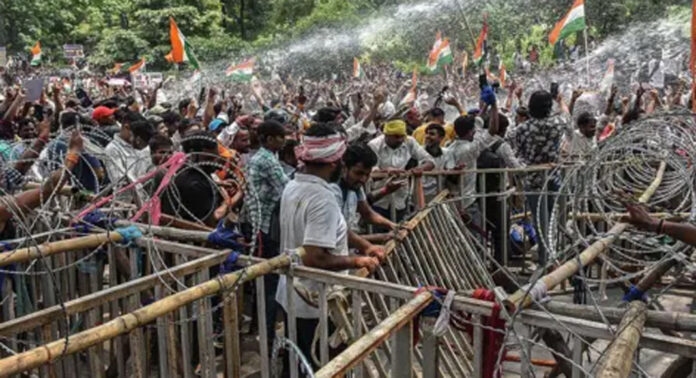 ആവശ്യങ്ങൾ അംഗീകരിച്ചില്ലെങ്കിൽ ബഹുജനപ്രക്ഷോഭവുമായി മുന്നോട് പോകും ; മുന്നറിയിപ്പുമായി ഝാർഖണ്ഡിലെ വിദ്യാർഥികൾ ആവശ്യങ്ങൾ അംഗീകരിച്ചില്ലെങ്കിൽ ബഹുജനപ്രക്ഷോഭവുമായി മുന്നോട് പോകും ; മുന്നറിയിപ്പുമായി ഝാർഖണ്ഡിലെ വിദ്യാർഥികൾ