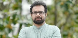 പാലക്കാട് റെയിൽവേ ഡിവിഷൻ ഓഫീസിനു മുന്നിൽ സമരം ചെയ്യുന്നതിന് പകരം ഡൽഹിയിലെ റെയിൽവേ മന്ത്രാലയത്തിന് മുന്നിലാണ് യു ഡി എഫ് എം പിമാർ പ്രതിഷേധിക്കേണ്ടതെന്ന് ഡോ. ജോൺ ബ്രിട്ടാസ് എം പി