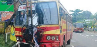 അടൂര് എം.സി റോഡില് അപകടങ്ങള് വര്ധിക്കുന്നു : സുരക്ഷ കാര്യക്ഷമമല്ലെന്ന് യാത്രക്കാര്