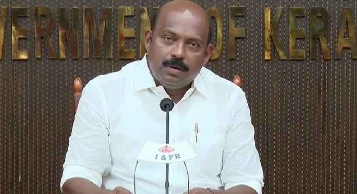 ബിവറേജസ് കോര്പ്പറേഷന് സാമ്പത്തിക നഷ്ടത്തിലെന്ന് എക്സൈസ് മന്ത്രി എം ലിജു ബിവറേജസ് കോര്പ്പറേഷന് സാമ്പത്തിക നഷ്ടത്തിലെന്ന് എക്സൈസ് മന്ത്രി എം ലിജു