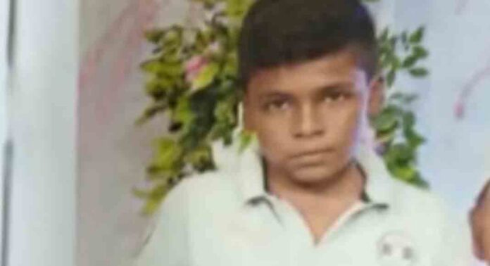 കൊല്ലത്ത് 12കാരനെ കാണാതായ സംഭവം ; സിസിടിവി ദൃശ്യങ്ങൾ പുറത്ത് ; കുട്ടി സൈക്കിളിൽ പോകുന്നത് ദൃശ്യങ്ങളിൽ കൊല്ലത്ത് 12കാരനെ കാണാതായ സംഭവം ; സിസിടിവി ദൃശ്യങ്ങൾ പുറത്ത് ; കുട്ടി സൈക്കിളിൽ പോകുന്നത് ദൃശ്യങ്ങളിൽ