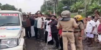 മുക്കാളിയിൽ മണ്ണിടിച്ചിൽ : ദേശീയപാത ഉപരോധിച്ച് ഡിവൈഎഫ്ഐ ; ഗതാഗതം സ്തംഭിച്ചു