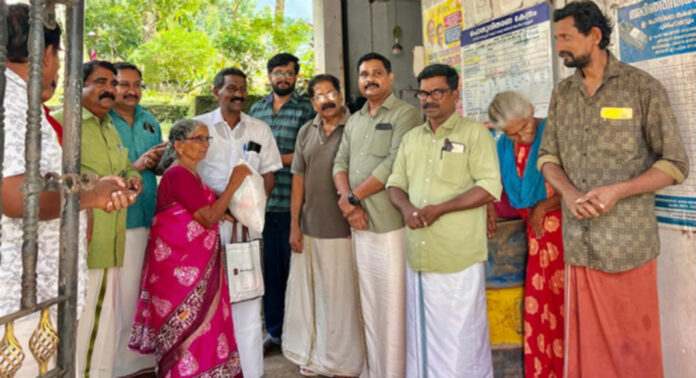 ഇലന്തൂര് പഞ്ചായത്തില് സൗജന്യ ഓണകിറ്റുകള് വിതരണം ചെയ്തു ഇലന്തൂര് പഞ്ചായത്തില് സൗജന്യ ഓണകിറ്റുകള് വിതരണം ചെയ്തു