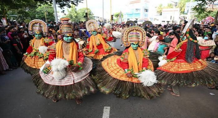 സംസ്ഥാന സർക്കാരിൻ്റെ ഓണം വാരാഘോഷം നാളെ മുഖ്യമന്ത്രി വി ഡി സതീശൻ ഉദ്ഘാടനം ചെയ്യും സംസ്ഥാന സർക്കാരിൻ്റെ ഓണം വാരാഘോഷം നാളെ മുഖ്യമന്ത്രി വി ഡി സതീശൻ ഉദ്ഘാടനം ചെയ്യും
