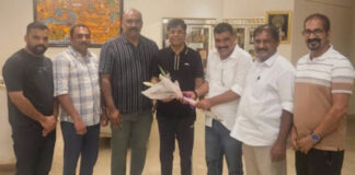 പമ്പാവാസൻ നായർ നടത്തുന്നത് സമാനതകളില്ലാത്ത ജീവകാരുണ്യ പ്രവർത്തനം : ഒ.ഐ.സി.സി