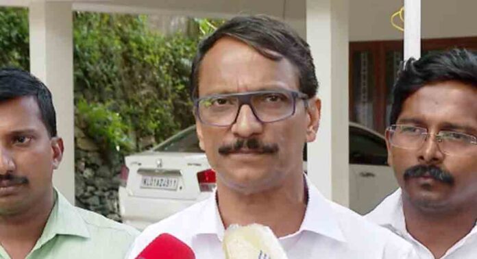 പമ്പയിൽ നിന്ന് മണൽ വാരുമെന്ന പ്രഖ്യാപനം റാന്നിയിലടക്കമുള്ള വെള്ളപ്പൊക്ക ഭീഷണിക്ക് ശാശ്വത പരിഹാരമാണെന്ന് പഴകുളം മധു പമ്പയിൽ നിന്ന് മണൽ വാരുമെന്ന പ്രഖ്യാപനം റാന്നിയിലടക്കമുള്ള വെള്ളപ്പൊക്ക ഭീഷണിക്ക് ശാശ്വത പരിഹാരമാണെന്ന് പഴകുളം മധു